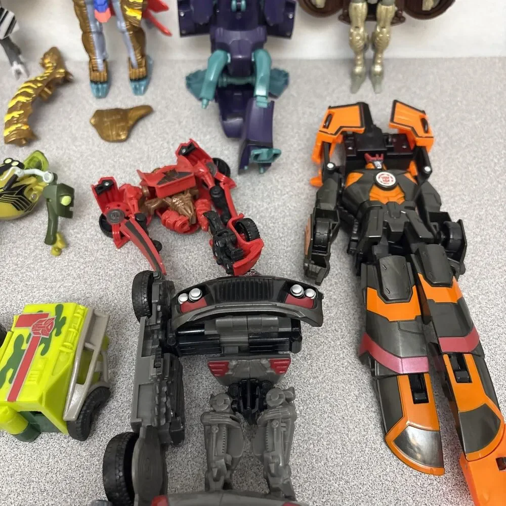 Transformers Lot of Incomplete Figures For Parts Pieces - As Is lot